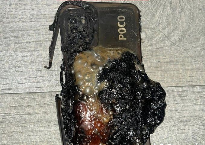 Poco M3 Diduga Meledak Saat Dicas, Poco Indonesia Beri Tanggapan Poco M3 Diduga Meledak Saat Dicas, Poco Indonesia Beri Tanggapan