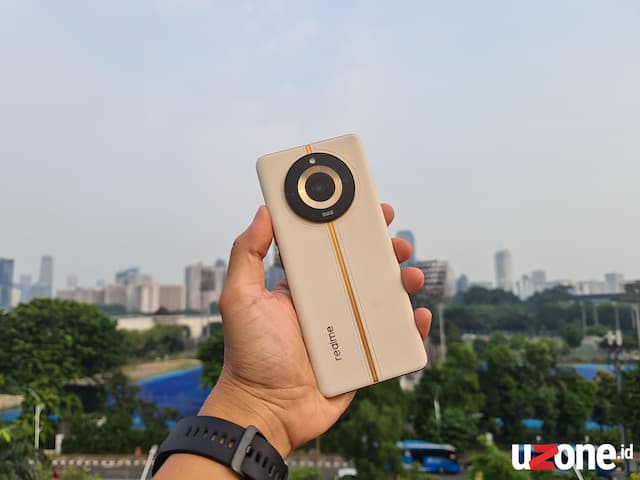 VIDEO: Unboxing Realme 11 Pro+, Kameranya 200 MP!