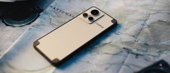 Desain Stylish Realme GT2 Explorer Master yang Mirip Koper Klasik Desain Stylish Realme GT2 Explorer Master yang Mirip Koper Klasik