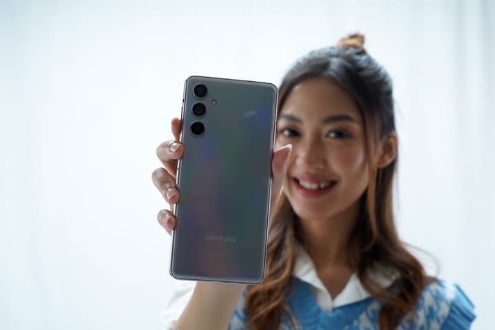 Layar & Baterai Besar, Samsung Galaxy A54 5G Dibanderol Rp 6,4 jutaan Layar & Baterai Besar, Samsung Galaxy A54 5G Dibanderol Rp 6,4 jutaan