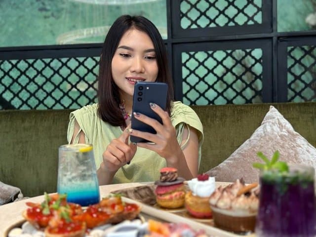 Tips Biar Konten Food Vlogging Lebih Epic dengan Samsung Galaxy S21 FE 5G Tips Biar Konten Food Vlogging Lebih Epic dengan Samsung Galaxy S21 FE 5G