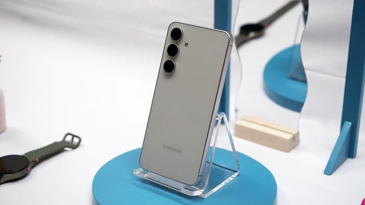 Samsung Jual Galaxy S24 FE Versi 512 GB di Indonesia, Harganya? Samsung Jual Galaxy S24 FE Versi 512 GB di Indonesia, Harganya?