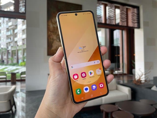 3 Ide Prompt di AI Composer Galaxy Z Flip6, Kerjaan Jadi Makin Praktis 3 Ide Prompt di AI Composer Galaxy Z Flip6, Kerjaan Jadi Makin Praktis