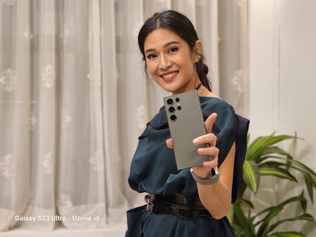 Prediksi Tren Ponsel 2024: AI On-device Sampai Fitur Mewah di HP Murah Prediksi Tren Ponsel 2024: AI On-device Sampai Fitur Mewah di HP Murah