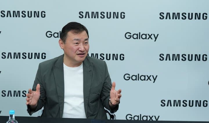 <i>Lho</i>, Kok Bos Samsung TM Roh Gak Pakai Galaxy S24 Ultra Sih? <i>Lho</i>, Kok Bos Samsung TM Roh Gak Pakai Galaxy S24 Ultra Sih?