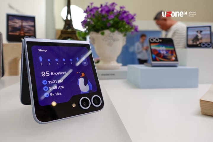 Pesona Menara Eiffel dalam Tangkapan Kamera Samsung Galaxy Z Flip6 Pesona Menara Eiffel dalam Tangkapan Kamera Samsung Galaxy Z Flip6