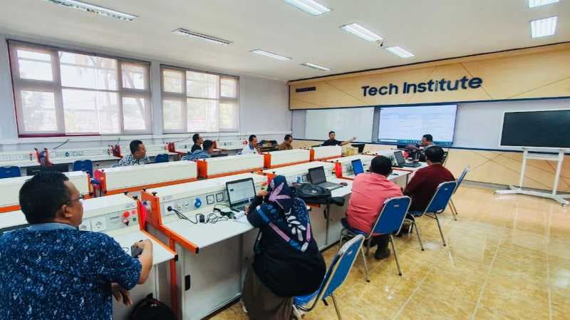 Makin Cakap Teknologi, 114 Guru SMK se-Indonesia Belajar dengan Samsung