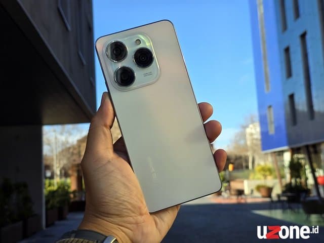 Memotret Spot Ikonik Barcelona Pakai Tecno Spark 20 Pro Memotret Spot Ikonik Barcelona Pakai Tecno Spark 20 Pro