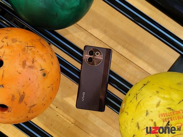 Potret <i>Bowling Night</i> Pakai Kamera 50 MP Vivo V30e, Ciamik? Potret <i>Bowling Night</i> Pakai Kamera 50 MP Vivo V30e, Ciamik?