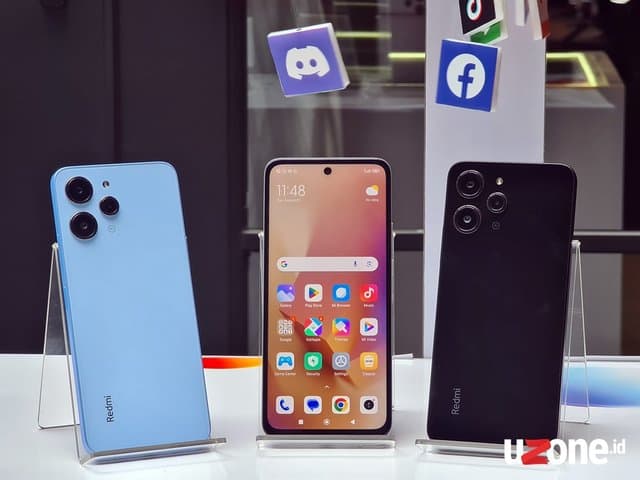 Redmi 12 dari Dekat: Bodinya Kaca, Desain ala iPhone 14 Pro Max Redmi 12 dari Dekat: Bodinya Kaca, Desain ala iPhone 14 Pro Max