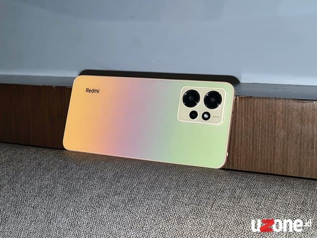 Warna Baru Redmi Note 12: Sunrise Gold & Onyx Black, Memorinya 256 GB Warna Baru Redmi Note 12: Sunrise Gold & Onyx Black, Memorinya 256 GB