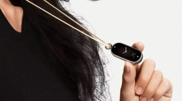 Uniknya Xiaomi Band 8, Bisa Jadi Kalung dan Ditempel di Sepatu Uniknya Xiaomi Band 8, Bisa Jadi Kalung dan Ditempel di Sepatu