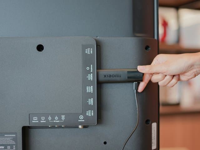Modal Rp699 Ribu, Ubah TV Jadul jadi Canggih Pakai Xiaomi TV Stick 4K Modal Rp699 Ribu, Ubah TV Jadul jadi Canggih Pakai Xiaomi TV Stick 4K
