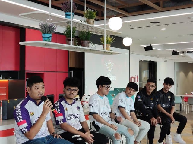 FFWS ID 2024 Spring Akan Dimulai, 18 Tim Incar Tiket ke Asia Tenggara FFWS ID 2024 Spring Akan Dimulai, 18 Tim Incar Tiket ke Asia Tenggara