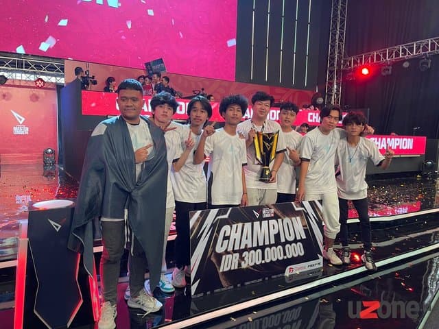 Bukan Poco Star atau RRQ Kazu, Thorrad Juara FFML S8! Bukan Poco Star atau RRQ Kazu, Thorrad Juara FFML S8!