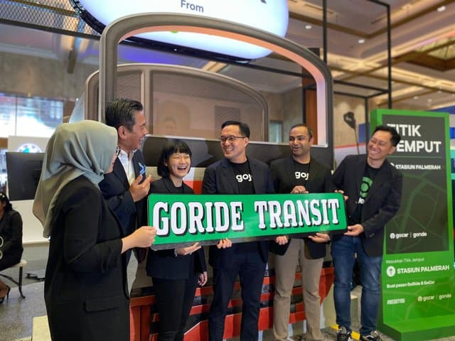 Pesan Ojek dan Tiket KRL Pakai GoRide Transit, Ongkos Hemat 27 Persen Pesan Ojek dan Tiket KRL Pakai GoRide Transit, Ongkos Hemat 27 Persen