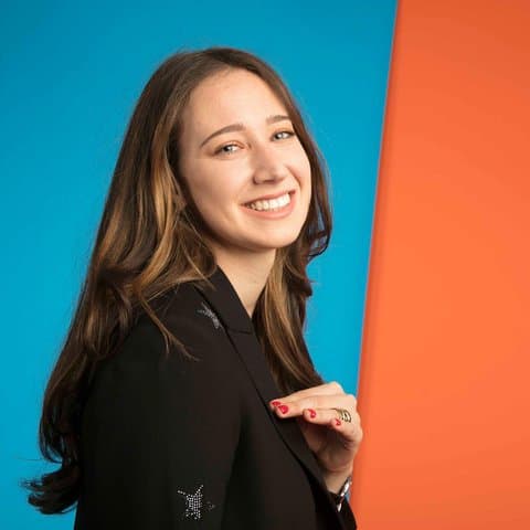 Charlie Javice, CEO Startup Frank yang Nekat Tipu JP Morgan Rp2,6 Triliun Charlie Javice, CEO Startup Frank yang Nekat Tipu JP Morgan Rp2,6 Triliun