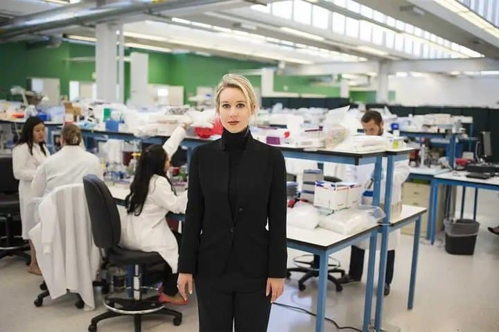 Dunia Tipu-tipu Startup: Sebelum Frank, Theranos Guncangkan Silicon Valley Dunia Tipu-tipu Startup: Sebelum Frank, Theranos Guncangkan Silicon Valley