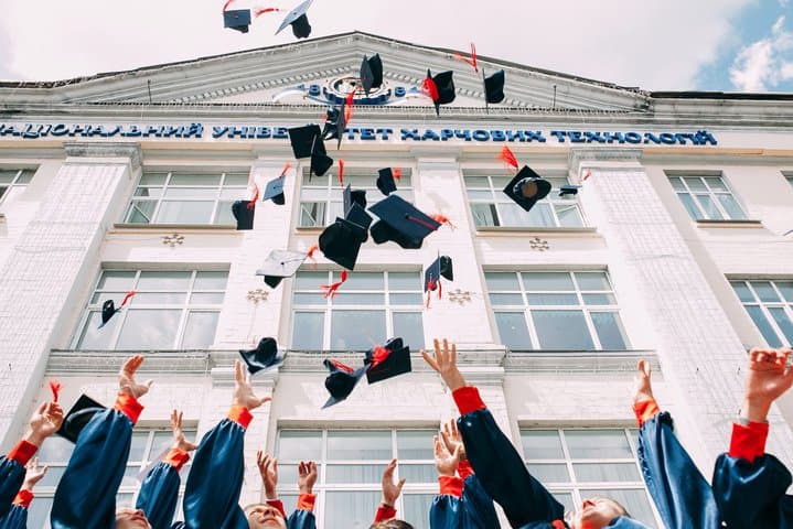Startup Edutech Ini Salurkan Rp 41,6 Miliar untuk 1,500 Penerima Beasiswa Startup Edutech Ini Salurkan Rp 41,6 Miliar untuk 1,500 Penerima Beasiswa