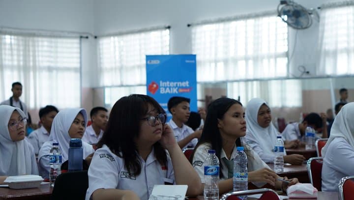 Internet BAIK Telkomsel Masuk Seri 8, Dorong Ruang Digital Makin Aman Internet BAIK Telkomsel Masuk Seri 8, Dorong Ruang Digital Makin Aman