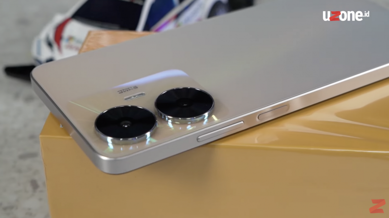VIDEO: Kesan Pertama Genggam Realme C55, Naik Kelas Nih?