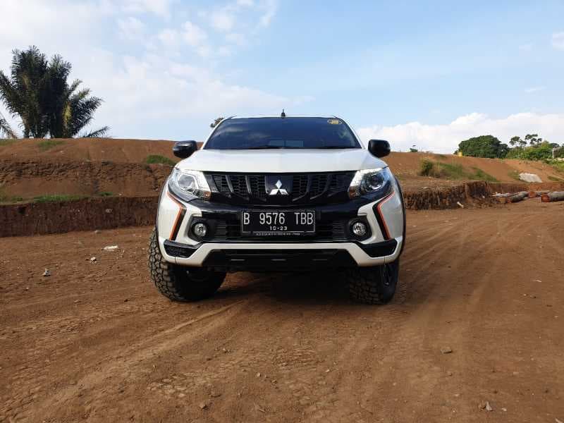 Test Drive Mitsubishi Triton Athlete, Pikap Kok Gaul Begini..
