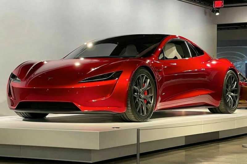 Pakai Paket SpaceX, Tesla Roadster Terbaru Bisa Ngebut 96 Kpj dalam 1,1 Detik