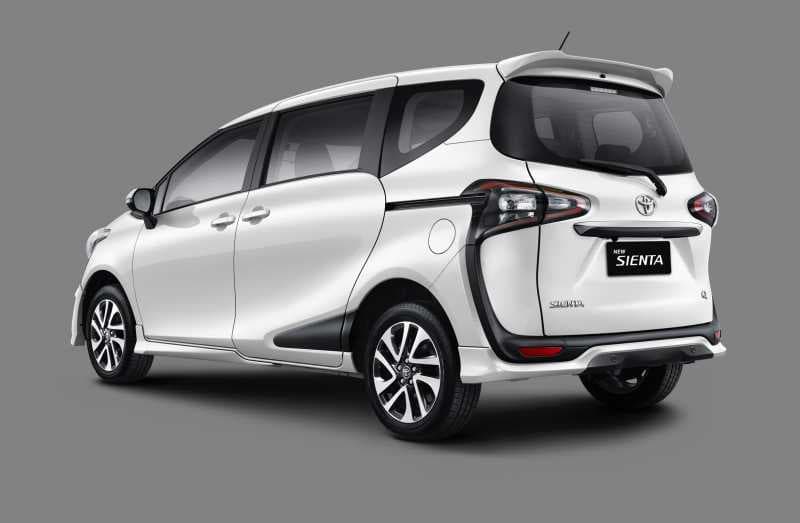 FOTO: Melihat Ubahan Baru Toyota Sienta yang Makin Meriah