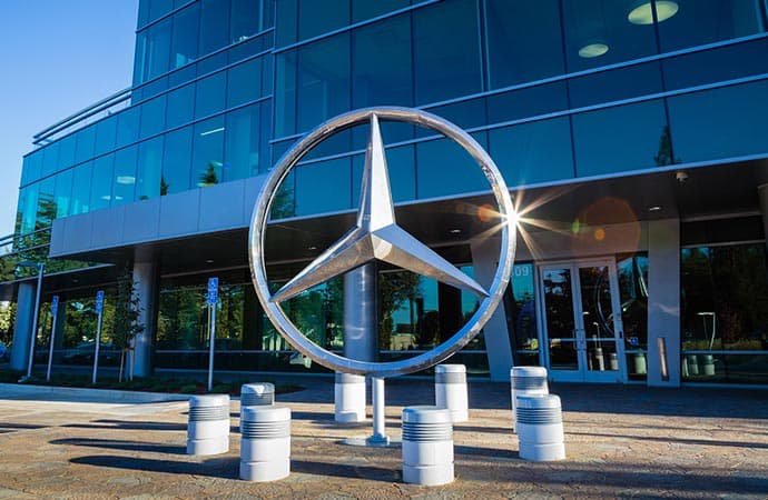 Software Error, Mercedes Recall 1.3 Juta Unit Kendaraan