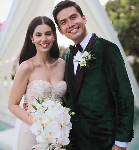 5 Potret Pernikahan Romantis Christian Bautista dan Kat Ramnani di Bali