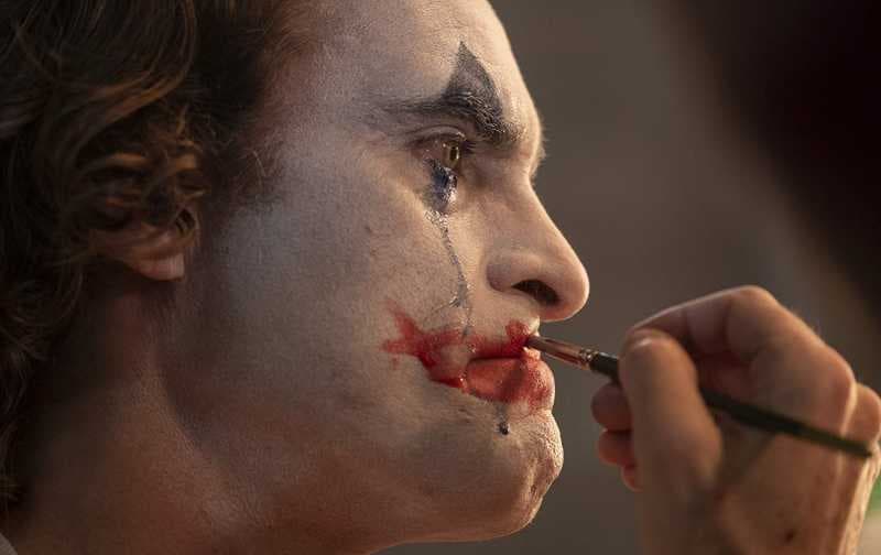 Joaquin Phoenix Ogah Jiplak Joker Versi Lawas