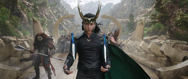 Ditanya Loki Mati <i>Beneran</i> Atau Tidak di ‘Infinity War’, ini Jawaban Tom Hiddleston