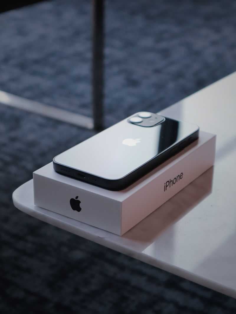 Buang Charger dari Box iPhone, Apple Hemat Hingga Rp93 Triliun