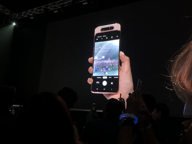 Ponsel ‘Kamera Berputar’ Galaxy A80 Kapan Meluncur di Indonesia?