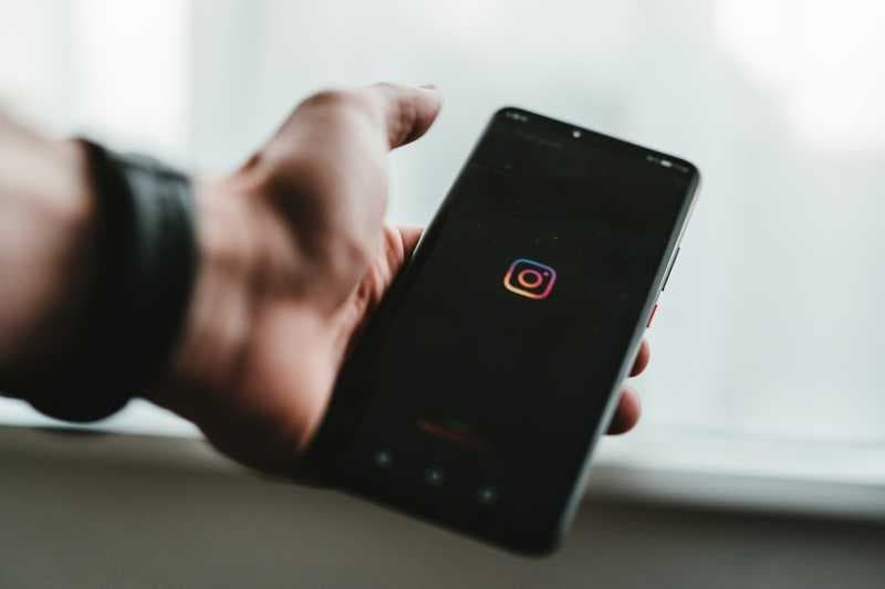 Pakar TI UGM Ungkap Risiko Pencurian Data Lewat Add Yours Instagram