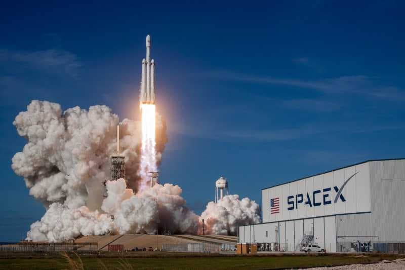  40 Satelit SpaceX Jatuh ke Bumi Akibat Badai Geomagnetik