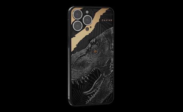 Tyrannophone: iPhone 13 Dihiasi Gigi Asli T-Rex, Harga 130 Jutaan