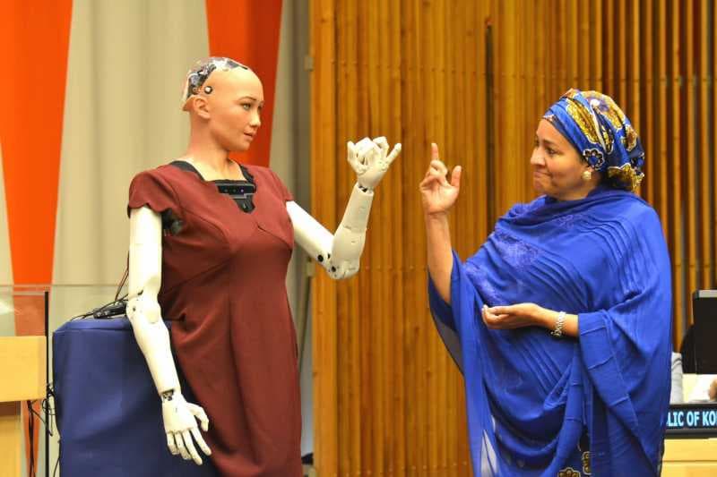 Mengenal Sophia, Robot Manusia yang Akan Ngobrol dengan Jokowi