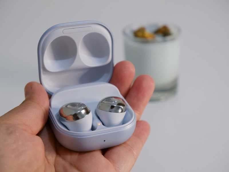 VIDEO Unboxing Samsung Galaxy Buds Pro