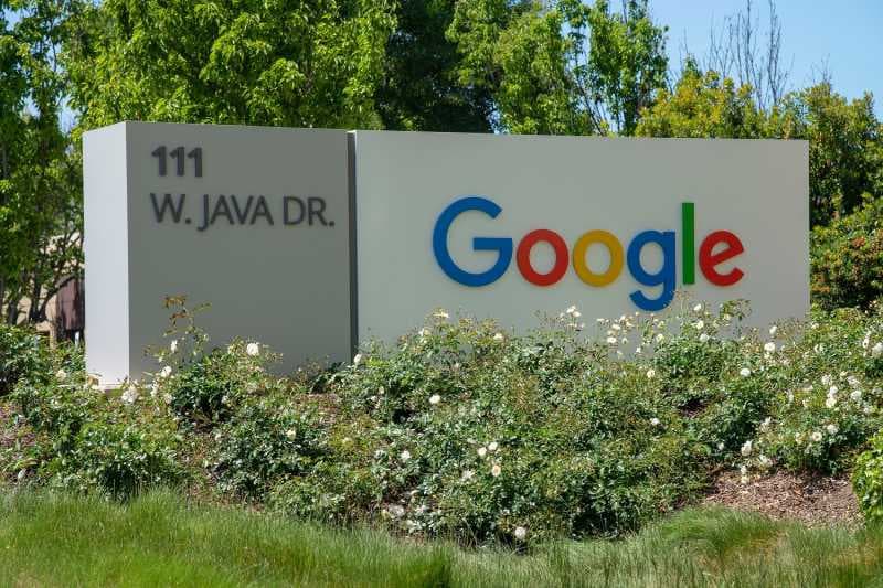 Google Ancam Pecat Karyawan yang Ogah Patuhi Aturan Vaksin