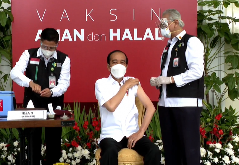Vaksin Perdana, #JokowiDivaksin Menggema di Twitter