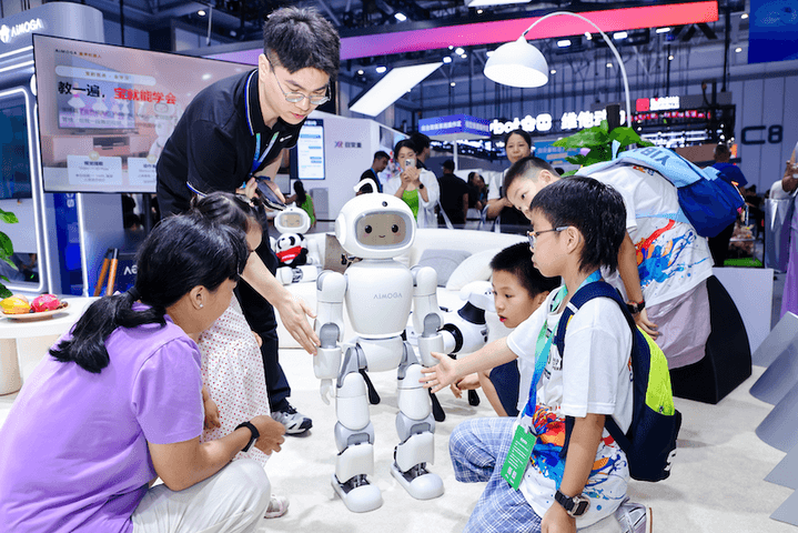 Bukan Cuma Disuruh, Robot Ini Dirancang untuk Memahami Isi Rumah Bukan Cuma Disuruh, Robot Ini Dirancang untuk Memahami Isi Rumah