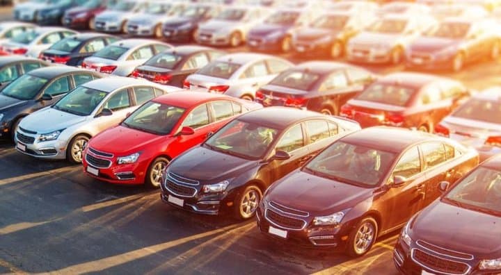 Harga Mobil di Amerika Naik Puluhan Juta, Penjualan Dirediksi Lesu Harga Mobil di Amerika Naik Puluhan Juta, Penjualan Dirediksi Lesu