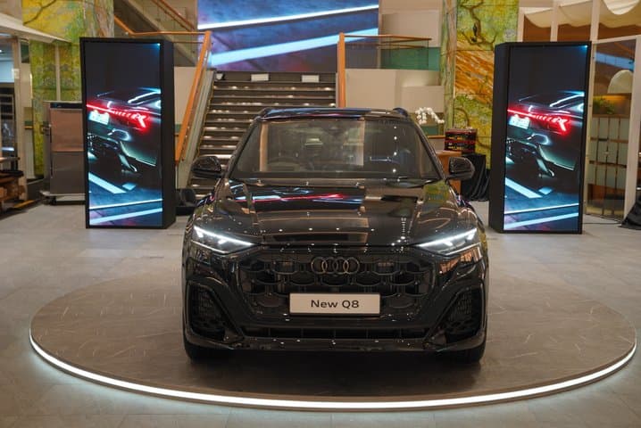 Audi Q8 Terbaru Meluncur, SUV Hybrid Seharga Rp2,7 Miliar Audi Q8 Terbaru Meluncur, SUV Hybrid Seharga Rp2,7 Miliar