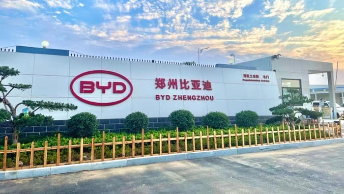 Mengintip Dapur BYD di Zhengzhou, Produksi 2 Juta Unit Full Robotik! Mengintip Dapur BYD di Zhengzhou, Produksi 2 Juta Unit Full Robotik!