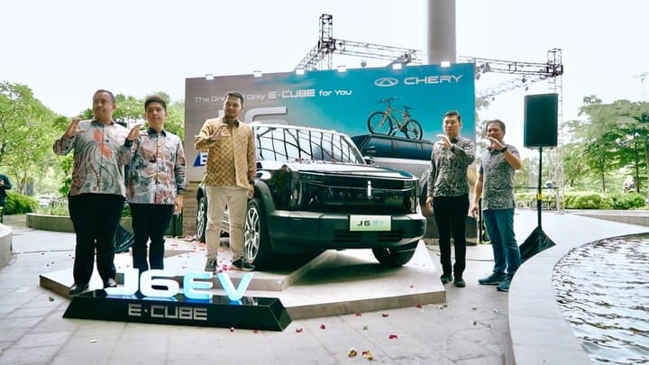SUV Offroad Listrik Chery J6 Rilis di Surabaya, Harga Mulai Rp500 Jutaan SUV Offroad Listrik Chery J6 Rilis di Surabaya, Harga Mulai Rp500 Jutaan