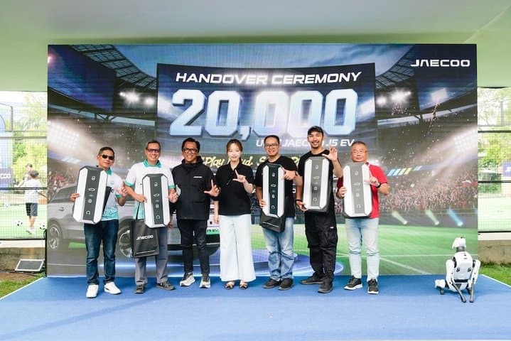 Tegaskan Posisi di 5 Besar, JAECOO Rayakan Penjualan 20.000 Unit J5 EV Tegaskan Posisi di 5 Besar, JAECOO Rayakan Penjualan 20.000 Unit J5 EV