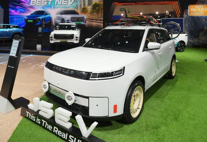 Mobil Listrik Terlaris di Indonesia Unjuk Gaya di GIIAS 2026 Mobil Listrik Terlaris di Indonesia Unjuk Gaya di GIIAS 2026