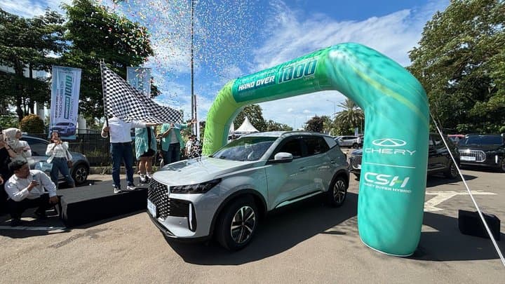 Chery Serahkan 1.000 Unit Pertama Tiggo Cross CSH ke Konsumen Chery Serahkan 1.000 Unit Pertama Tiggo Cross CSH ke Konsumen