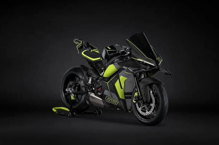 Ducati Panigale V4 Lamborghini Meluncur, Cocok Buat Koleksi? Ducati Panigale V4 Lamborghini Meluncur, Cocok Buat Koleksi?